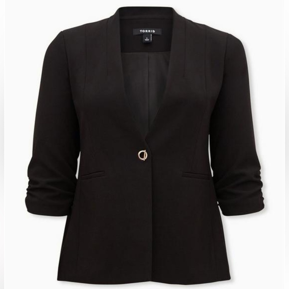 NWOT Torrid Collarless Classic Fit Blazer Metal I Closure Size 4 = US Size 26